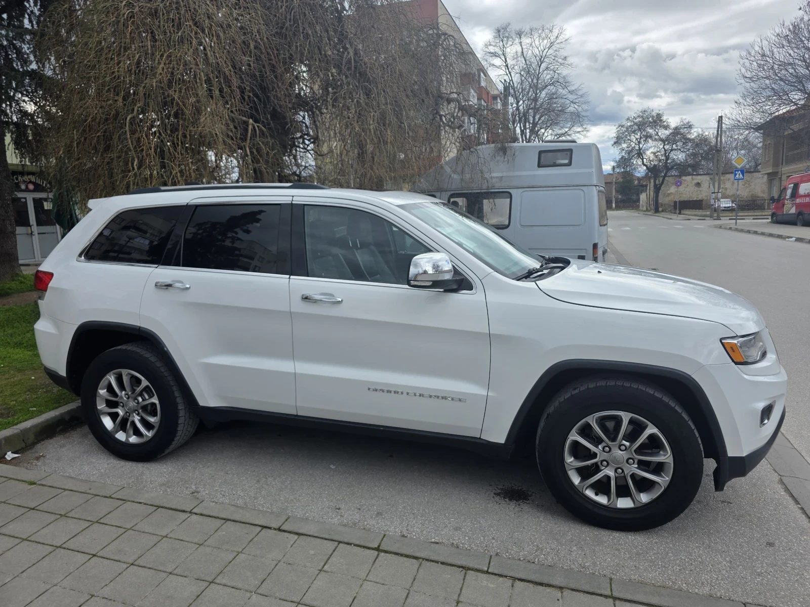 Jeep Grand cherokee Газова уредба, снимка 3 - Автомобили и джипове - 54177973