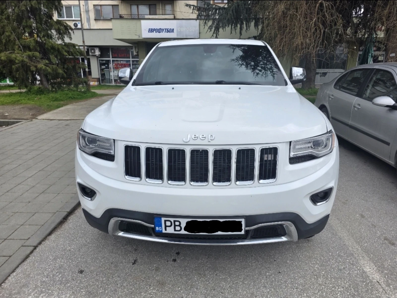 Jeep Grand cherokee (нова газова уредба), снимка 2 - Автомобили и джипове - 54177973