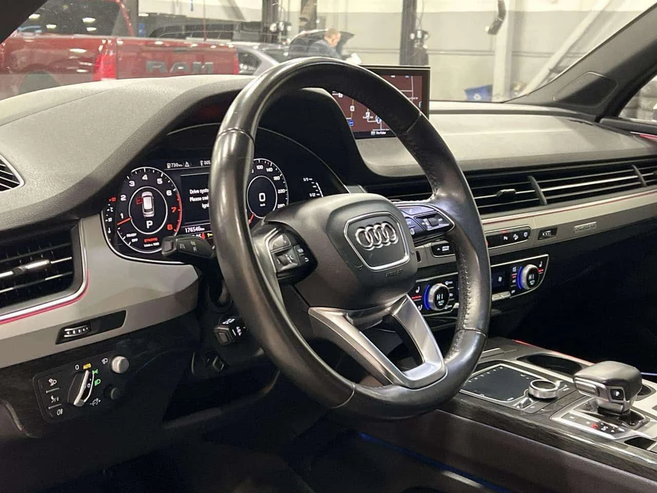 Audi Q7 * CARFAX * Фиксирана цена до България * , снимка 10 - Автомобили и джипове - 54218436