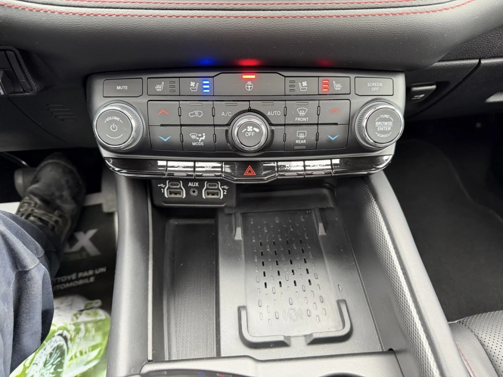 Dodge Durango R/T 5.7, снимка 10 - Автомобили и джипове - 54593473