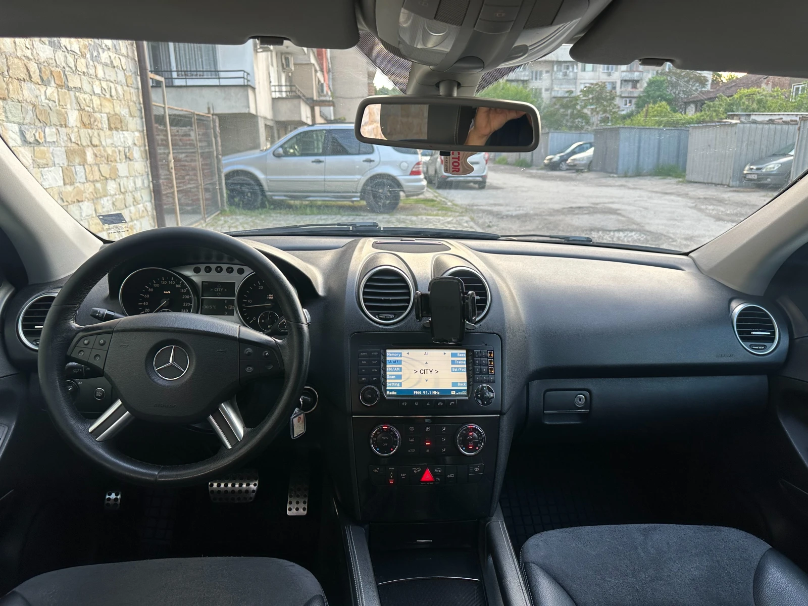 Mercedes-Benz ML 320 4Matic AIRMATIC CDI, снимка 8 - Автомобили и джипове - 56279460