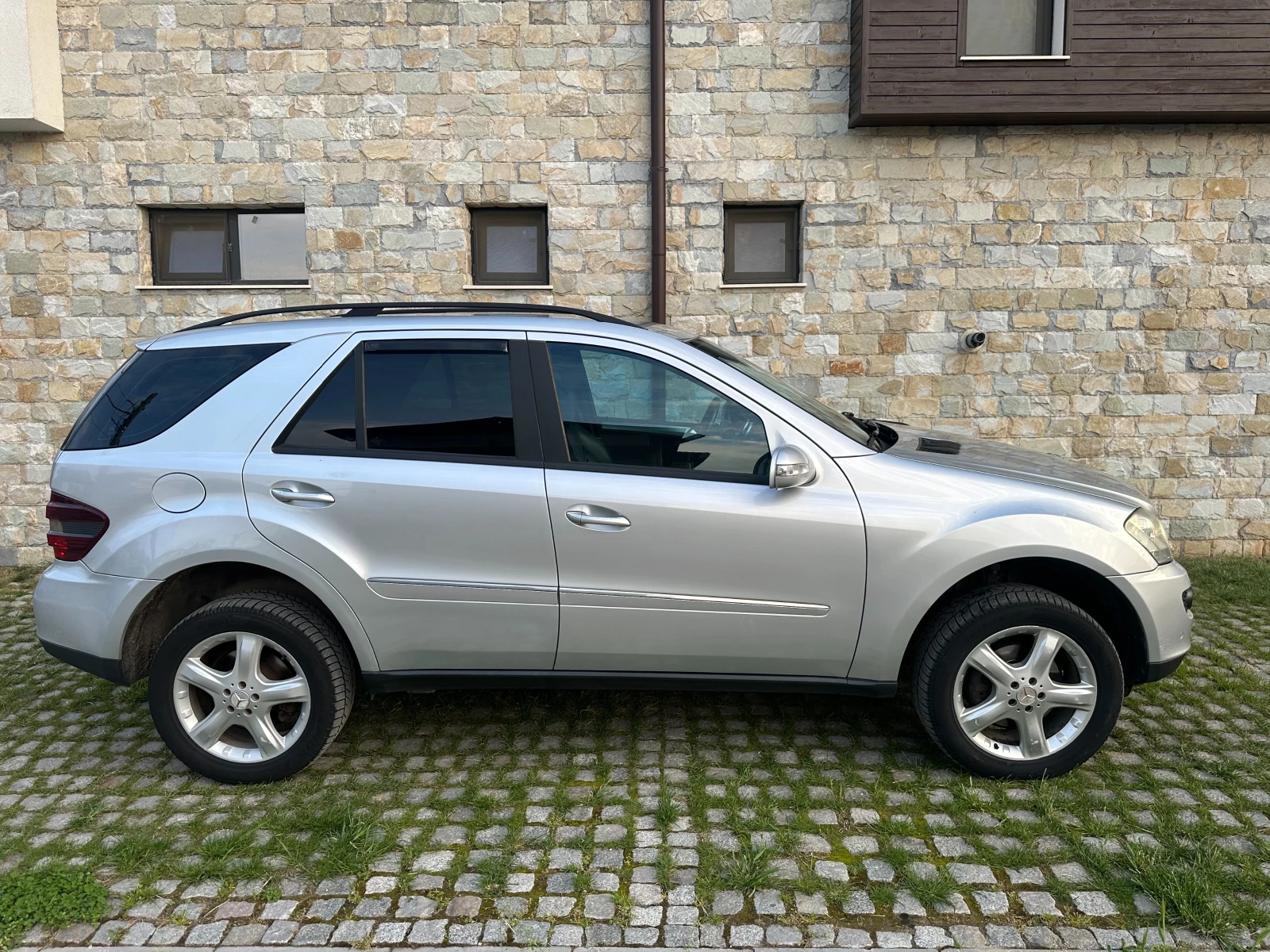 Mercedes-Benz ML 320 4Matic AIRMATIC CDI, снимка 7 - Автомобили и джипове - 56279460