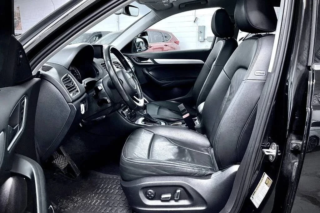 Audi Q3, снимка 6 - Автомобили и джипове - 56699502