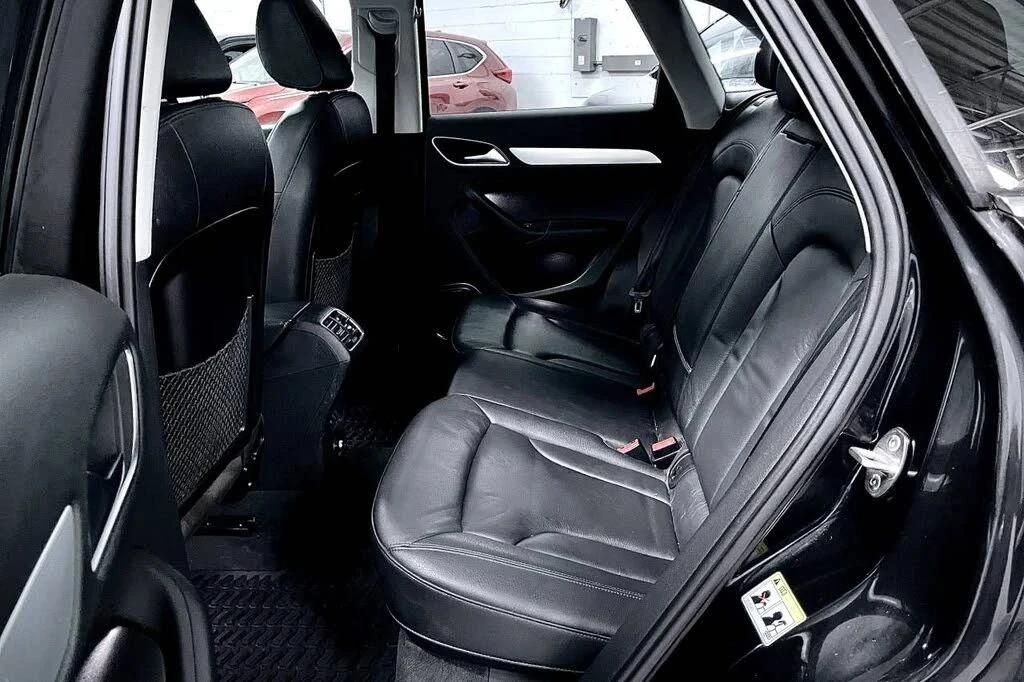 Audi Q3, снимка 9 - Автомобили и джипове - 56699502
