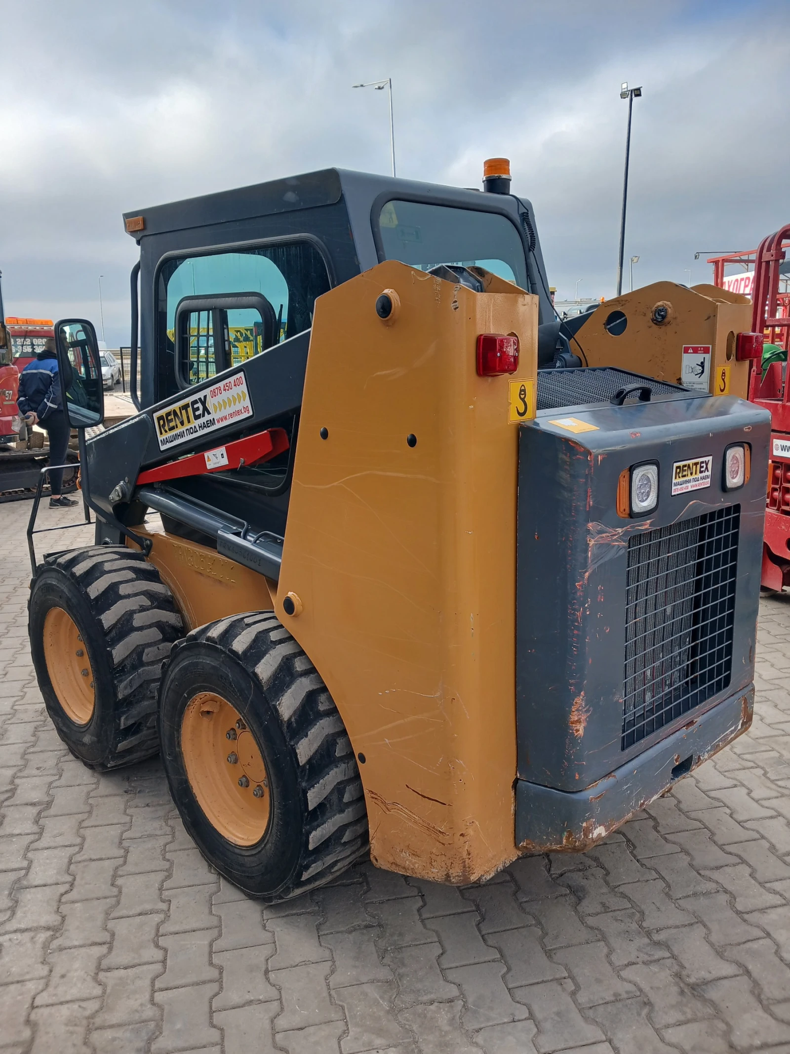 Мини челни товарачи STAHL Skidxx SX 30, снимка 10 - Индустриална техника - 54079177