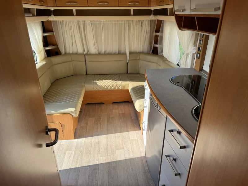 Каравана Fendt Saphir 540, снимка 9 - Каравани и кемпери - 52893460