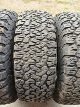 Гуми Всесезонни 285/75R16, снимка 3 - Гуми и джанти - 46906045