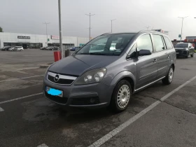 Opel Zafira 1.6 бензин ПЕРФЕКТЕН 8 гуми, снимка 1