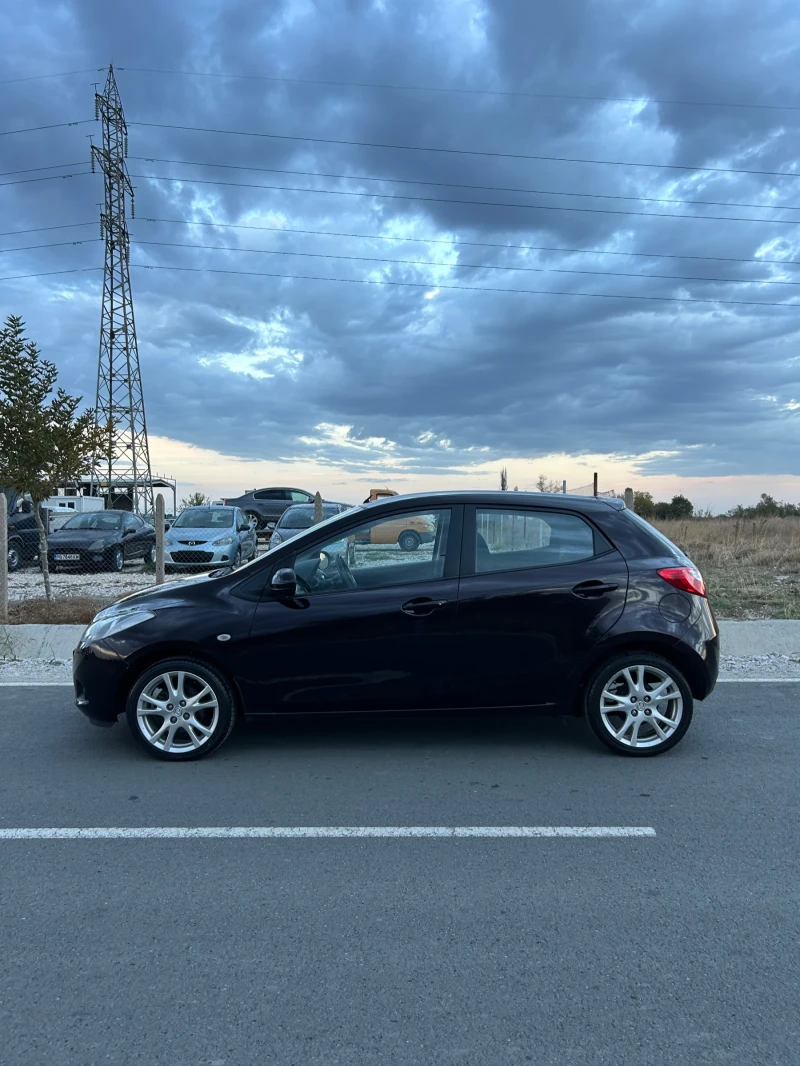 Mazda 2, снимка 3 - Автомобили и джипове - 47550075