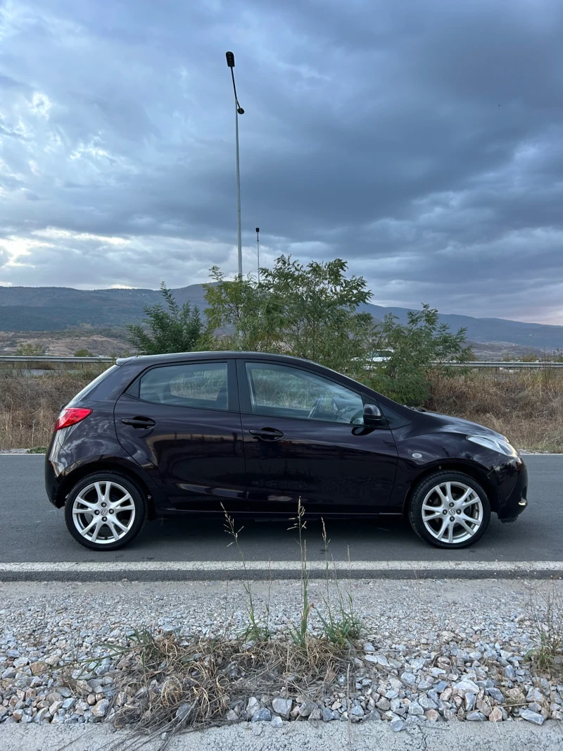 Mazda 2, снимка 4 - Автомобили и джипове - 47550075