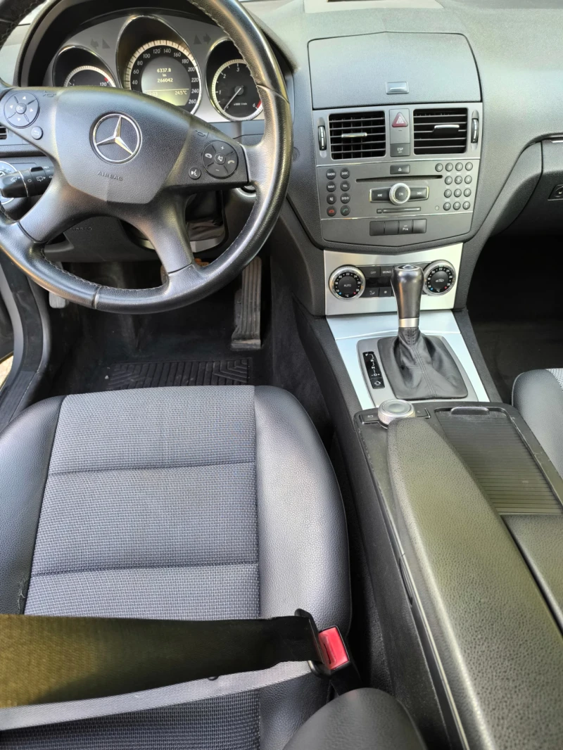 Mercedes-Benz C 250 2.2 CDI, снимка 4 - Автомобили и джипове - 47812207