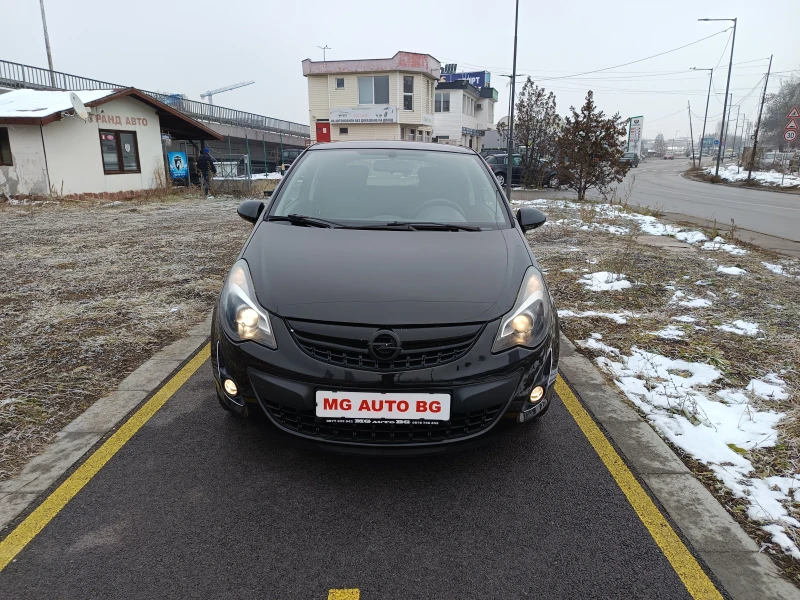 Opel Corsa 1.4i автомат, снимка 3 - Автомобили и джипове - 48714740