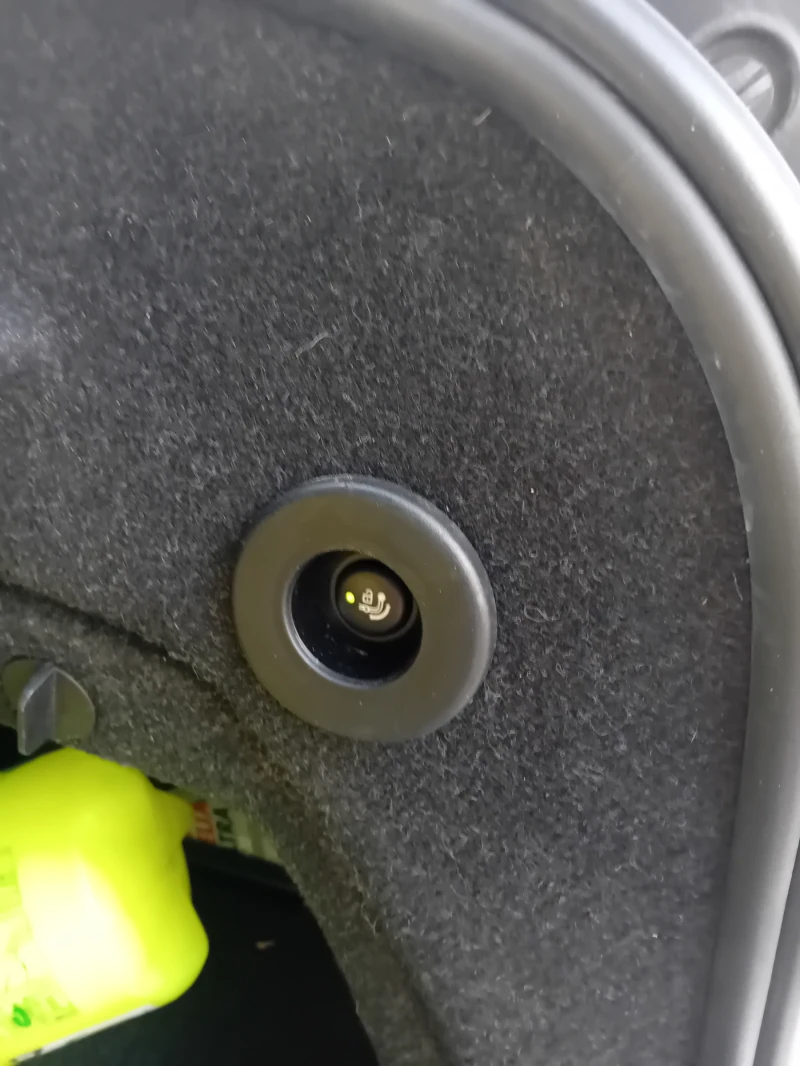 BMW 320 М Xdrive, снимка 13 - Автомобили и джипове - 52256192