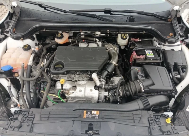 Ford Focus 1.5TDCi EcoBlue Cool&Connect, снимка 13 - Автомобили и джипове - 52726134