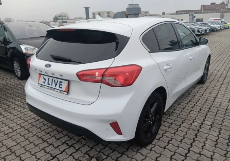 Ford Focus 1.5TDCi EcoBlue Cool&Connect, снимка 16 - Автомобили и джипове - 52726134
