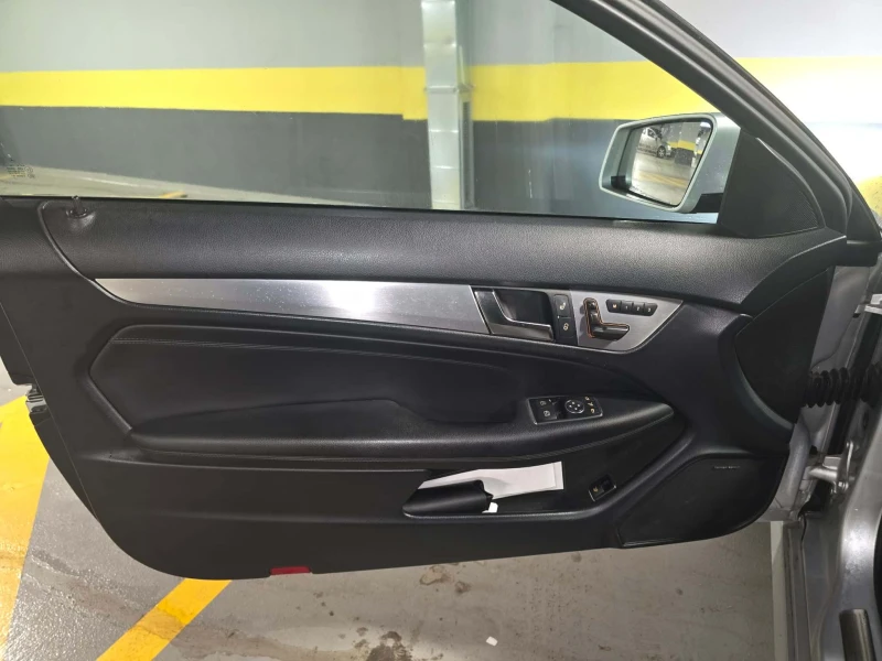 Mercedes-Benz C 350 C350 3.5 V6 AMG пакет (W204 facelift), снимка 12 - Автомобили и джипове - 53376473
