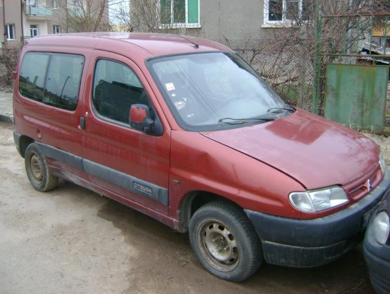 Citroen Berlingo, снимка 2 - Автомобили и джипове - 48680101