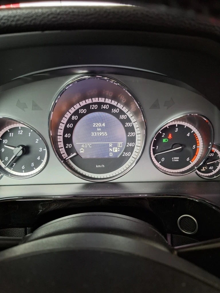 Mercedes-Benz E 350 Merhaba e350cdi , снимка 15 - Автомобили и джипове - 53839046