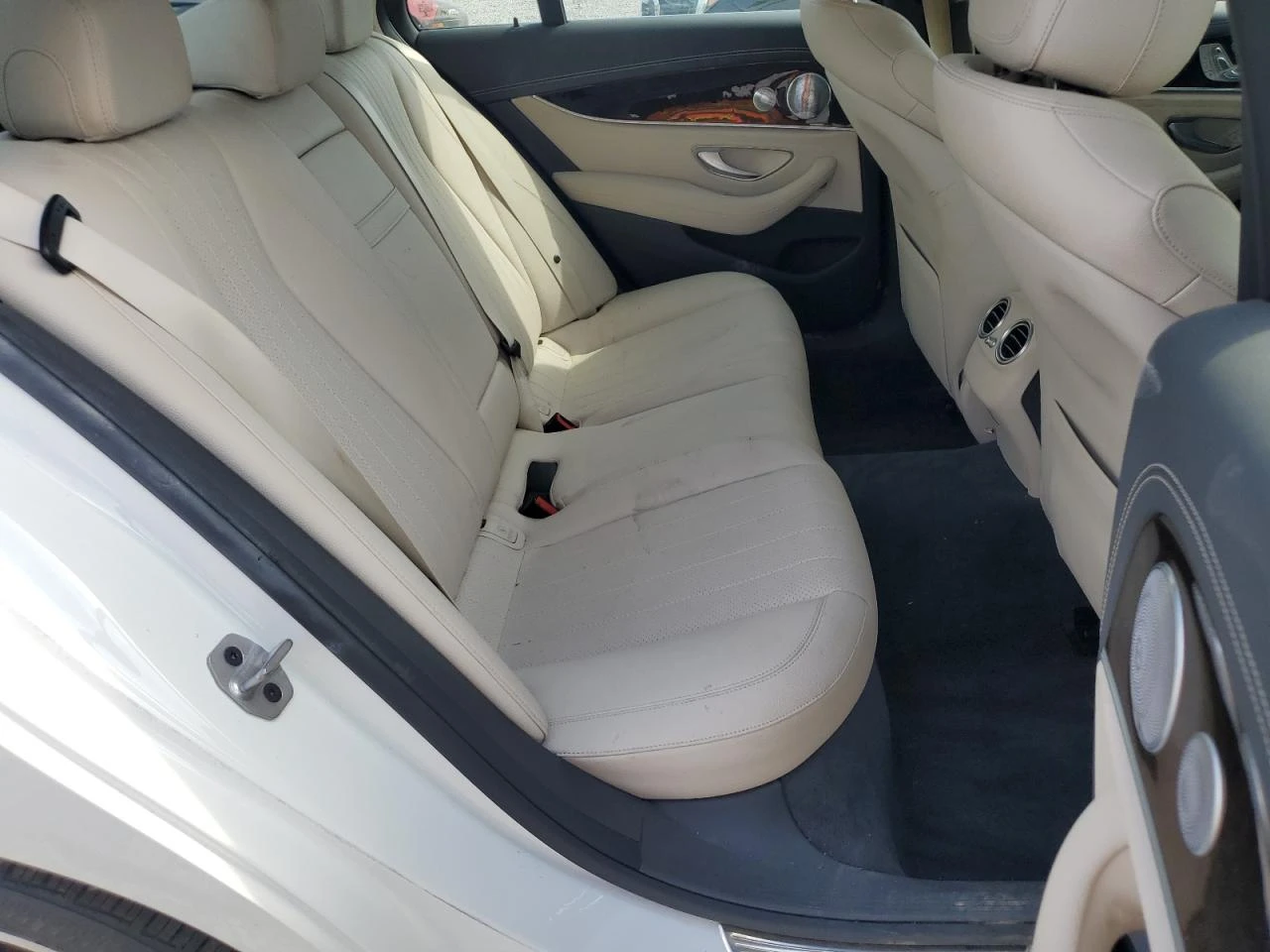 Mercedes-Benz E 350 4MATIC* ДИГ.ТАБЛО* BANG&OLUFSEN* ШИБИДАХ* 360КАМ - изображение 10
