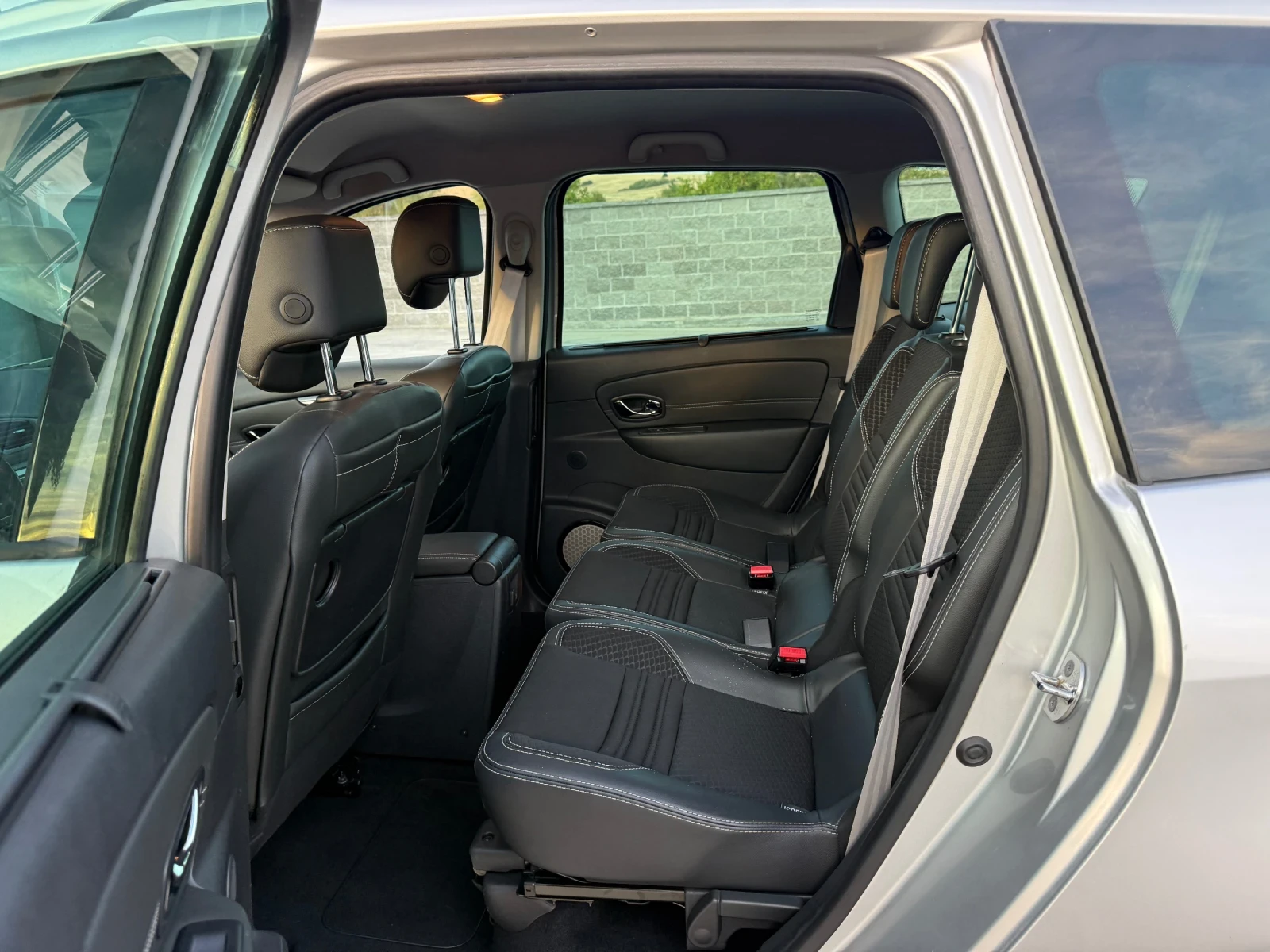 Renault Scenic 1.6DCI* BOSE* 7 МЕСТЕН * КАМЕРА* ЛИЗИНГ*  - изображение 7