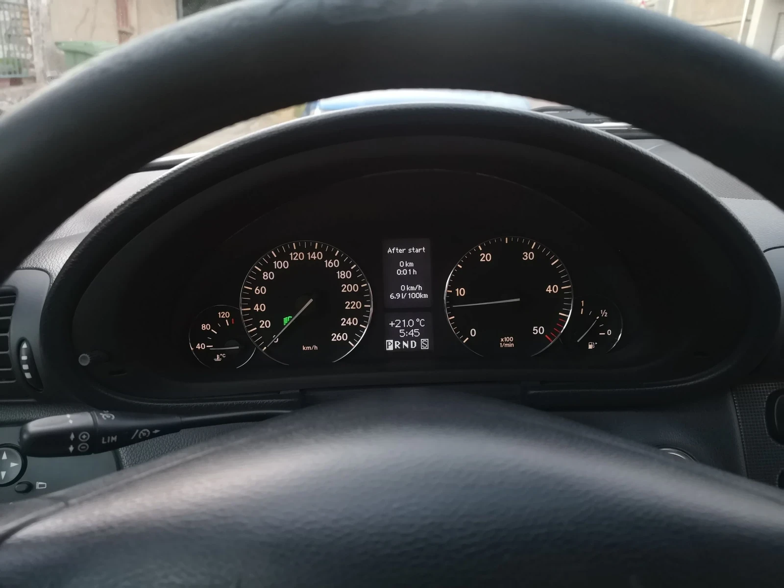 Mercedes-Benz C 220  - изображение 8