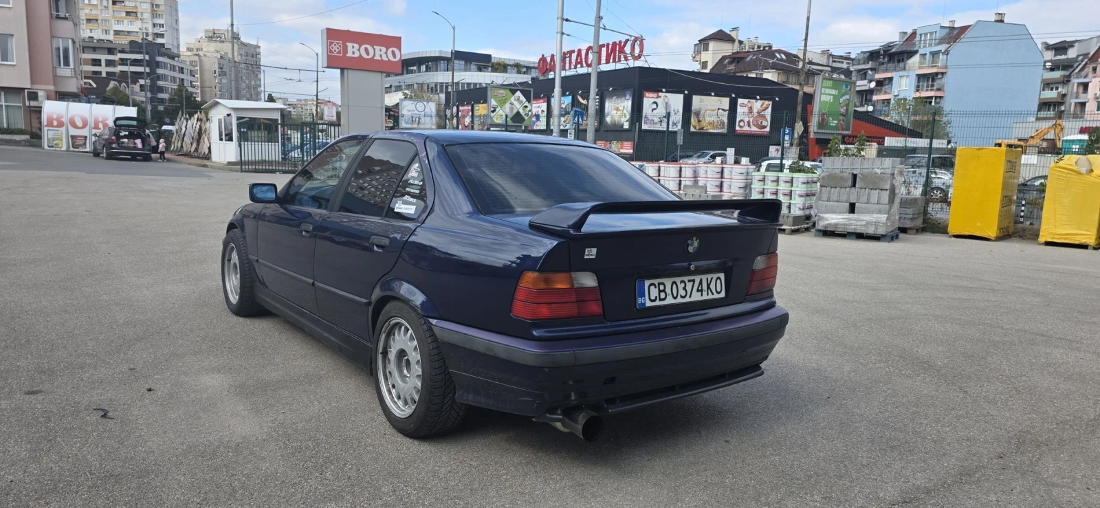 BMW 318  - изображение 9