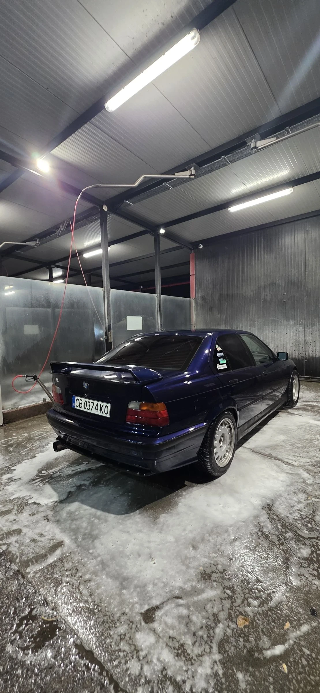 BMW 318  - изображение 7