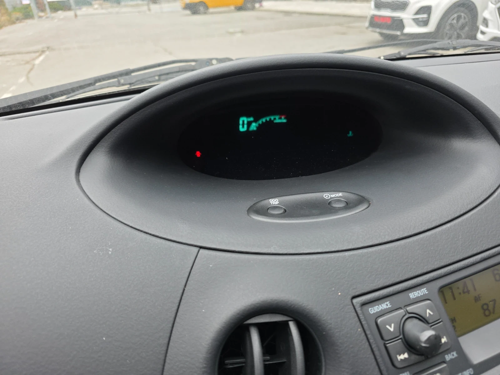 Toyota Yaris 1.3i 87k.c EURO 4 ITALIA  | Mobile.bg � ����������� 16