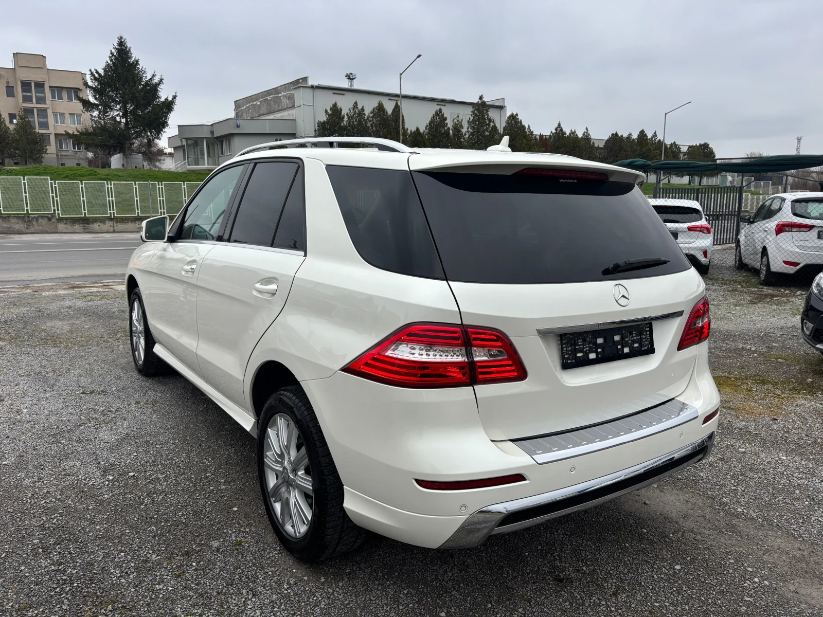 Mercedes-Benz ML 350 AMG ВНОС ШВЕЙЦАРИЯ  DISTRONIC, снимка 3 - Автомобили и джипове - 53708152