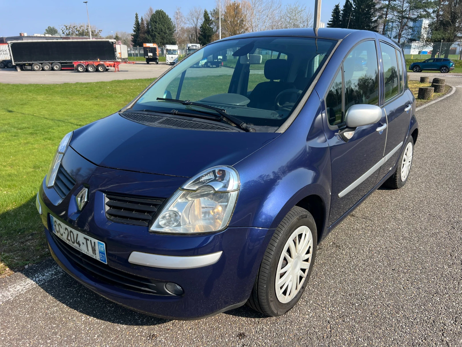 Renault Modus 1.5 DCI CLIMA, снимка 4 - Автомобили и джипове - 53996140