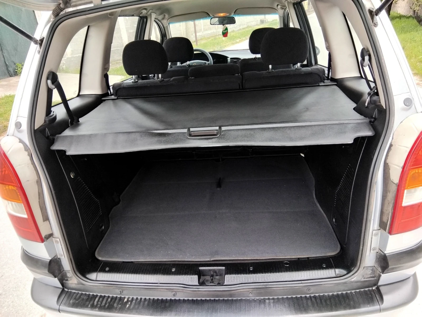 Opel Zafira 1.8i.125k+ КЛИМА.7МЕСТНА+ ГАЗОВ ИНЖЕКЦИОН , снимка 11 - Автомобили и джипове - 54218377