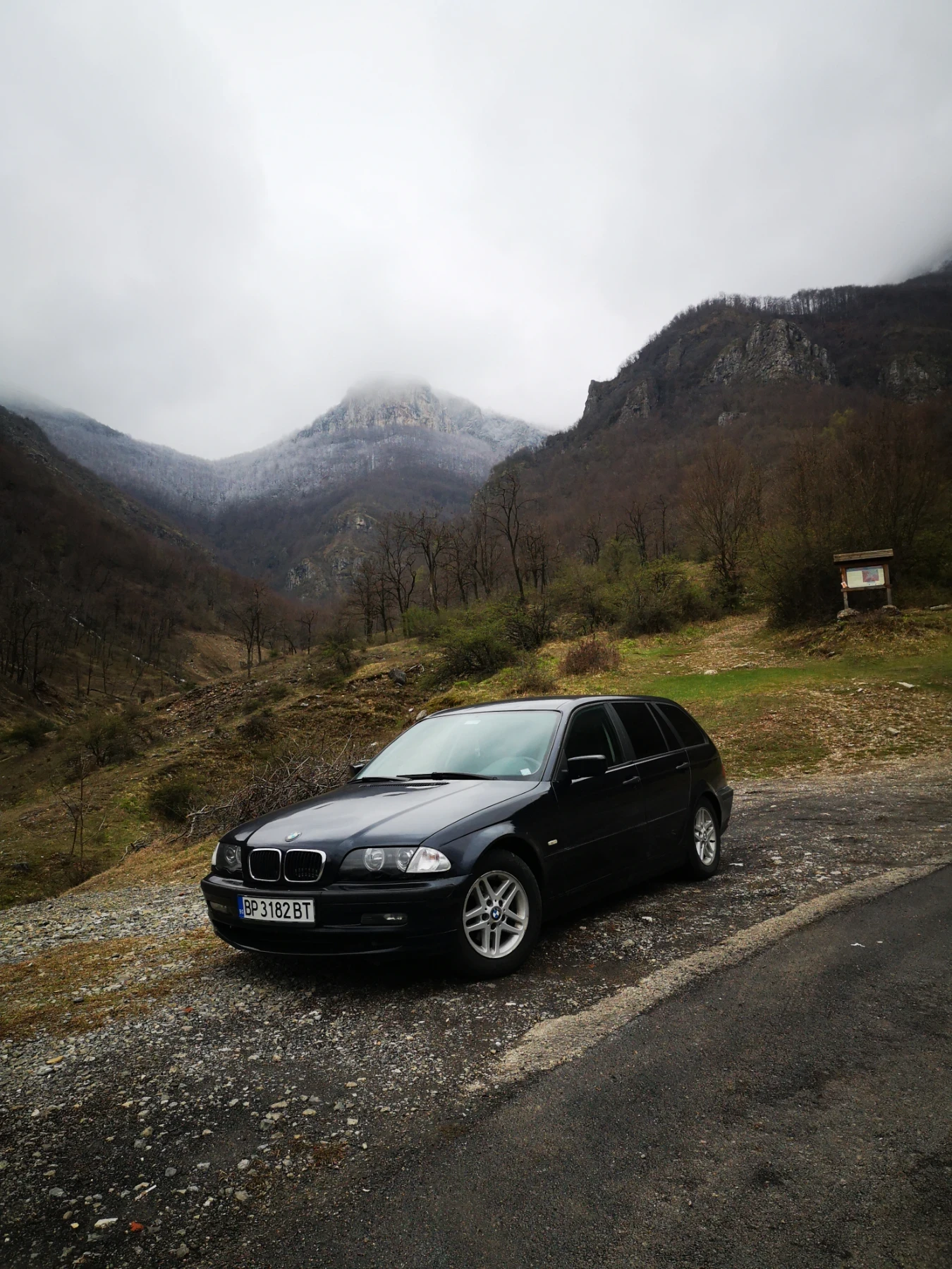 BMW 320, снимка 2 - Автомобили и джипове - 54339657