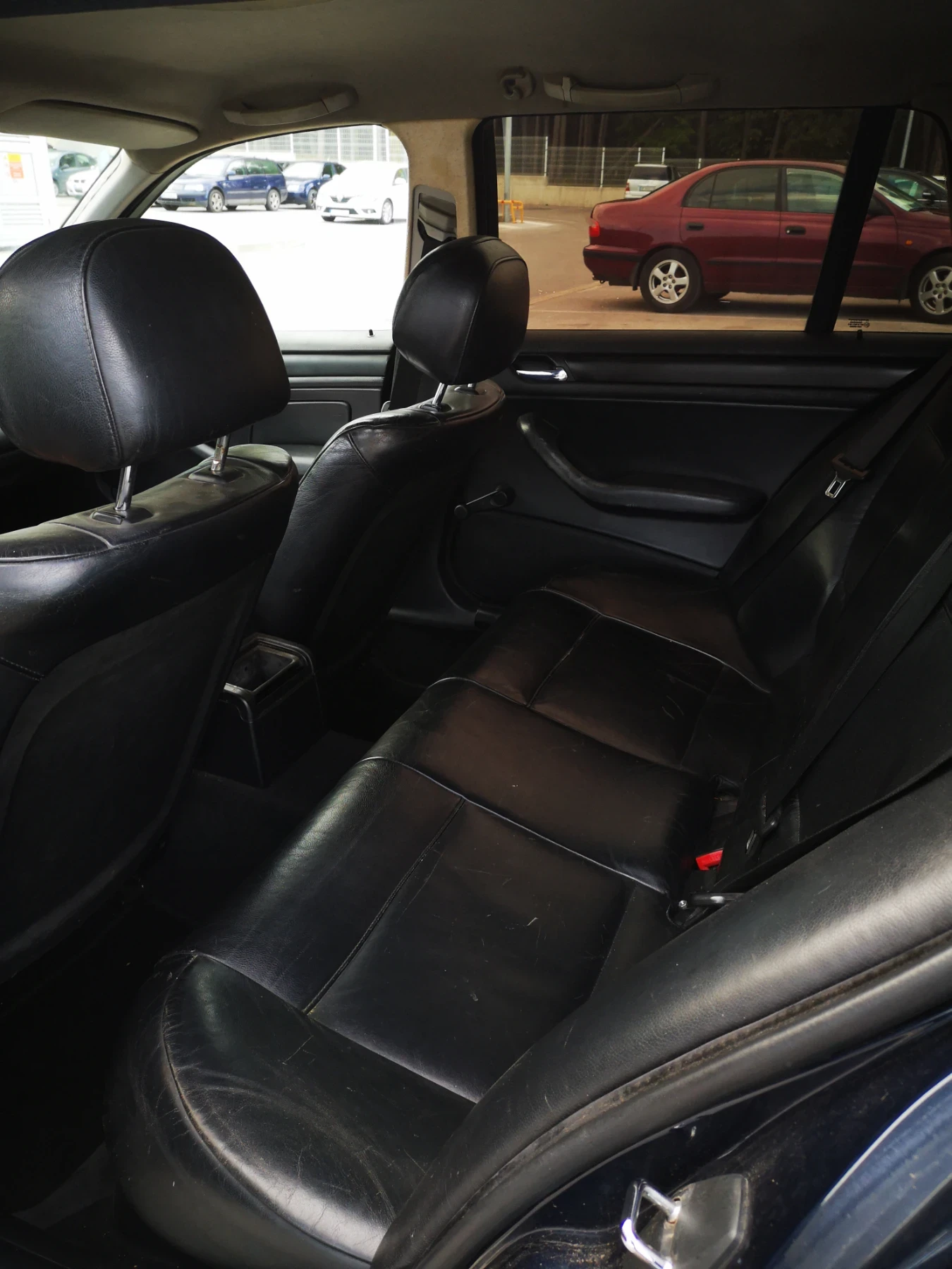 BMW 320, снимка 5 - Автомобили и джипове - 54339657