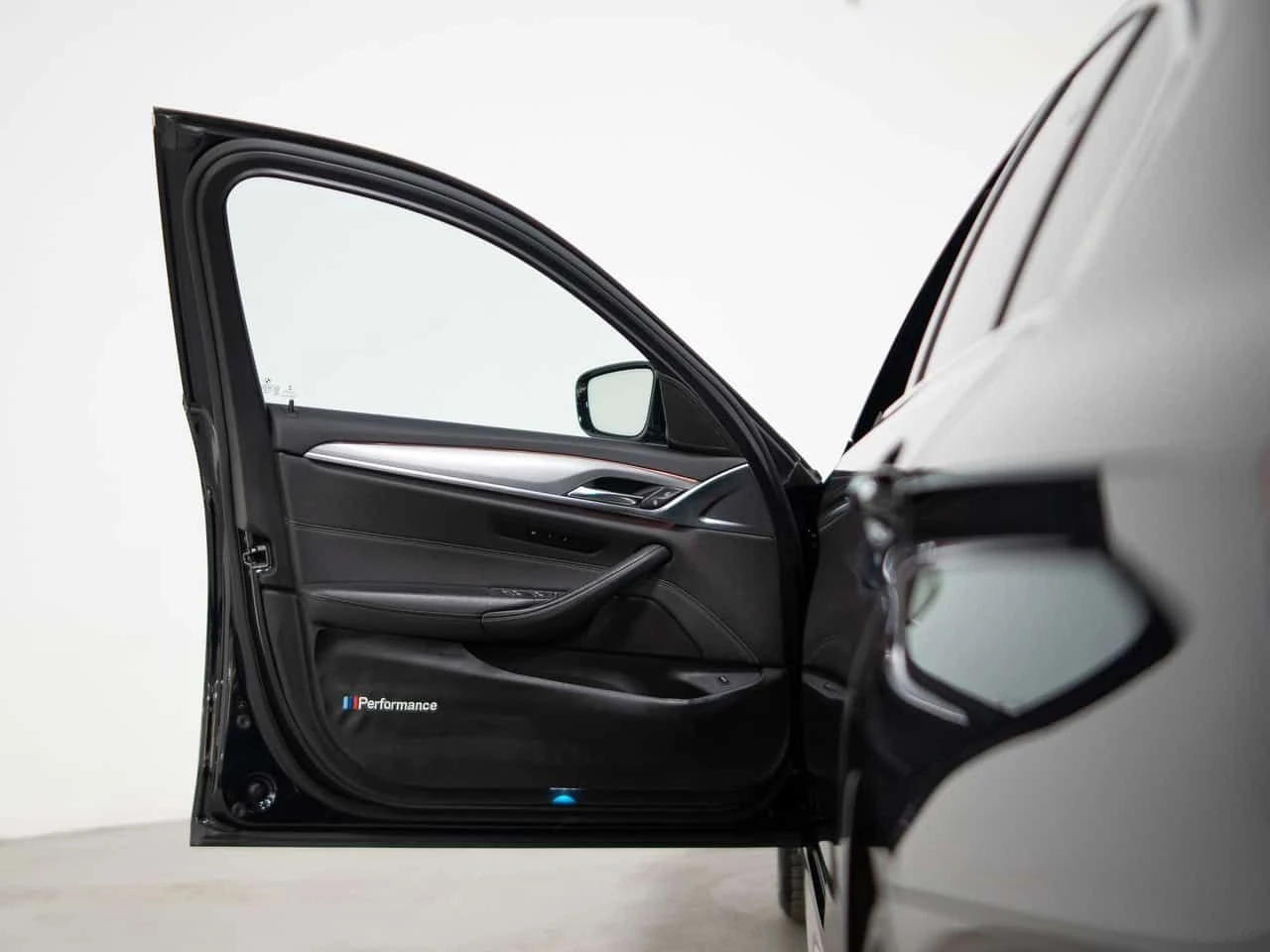 BMW 530 � �����/xDrive /CARFAX/PREMIUM PKG | 19 IN | Mobile.bg � ����������� 7