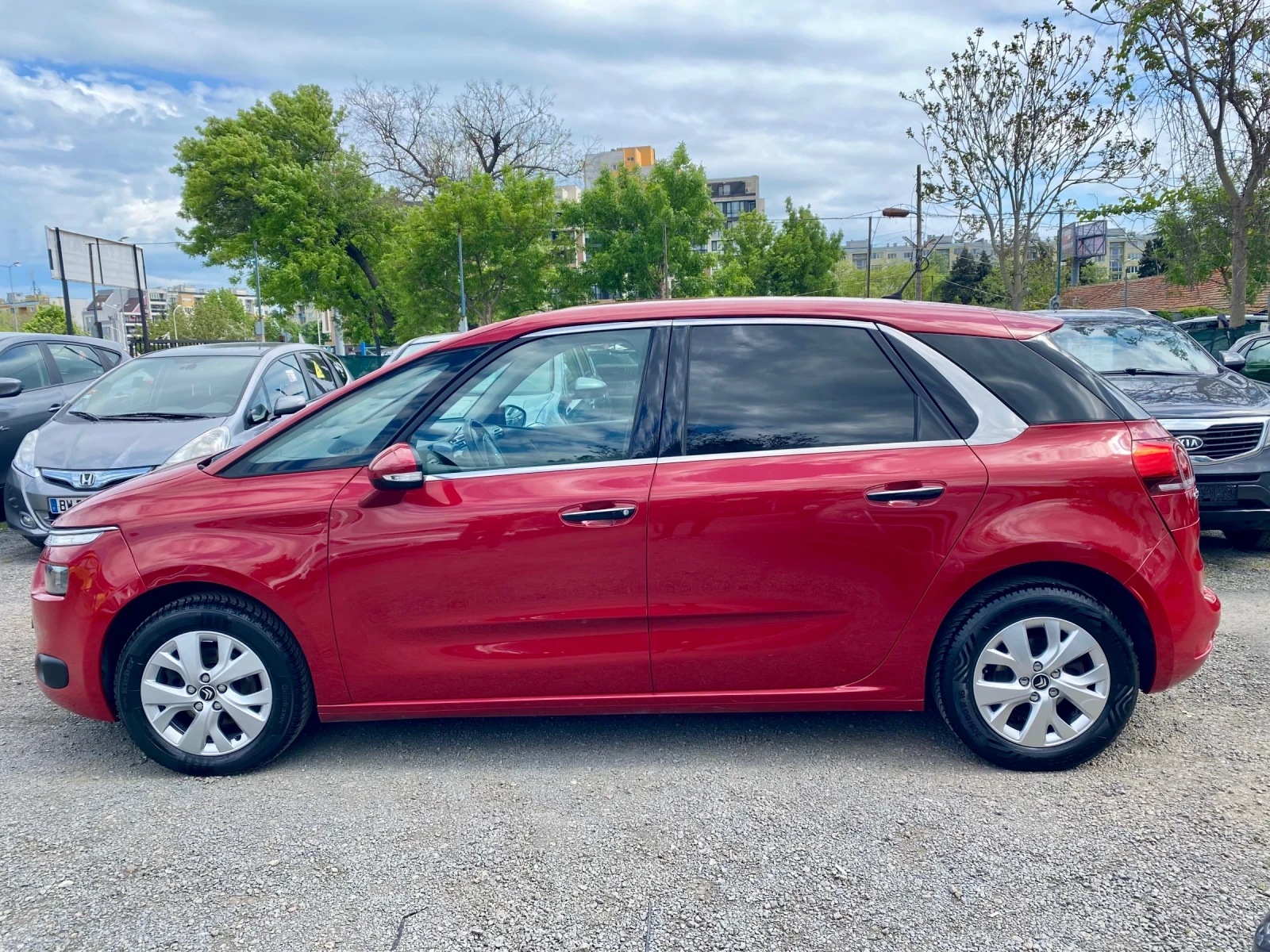 Citroen C4 Picasso, снимка 4 - Автомобили и джипове - 54555343