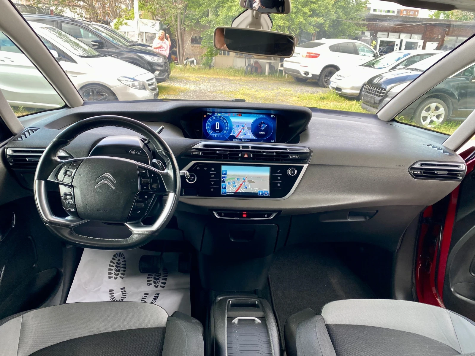 Citroen C4 Picasso, снимка 7 - Автомобили и джипове - 54555343
