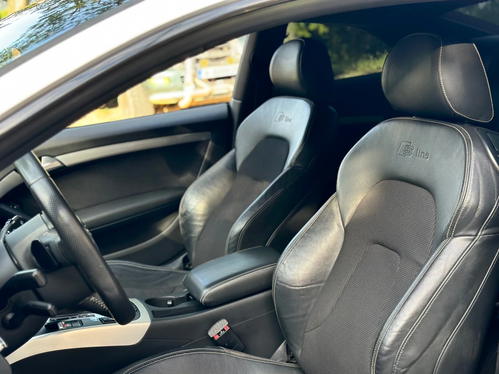 Audi A5 2.0TFSI, снимка 11 - Автомобили и джипове - 54744259