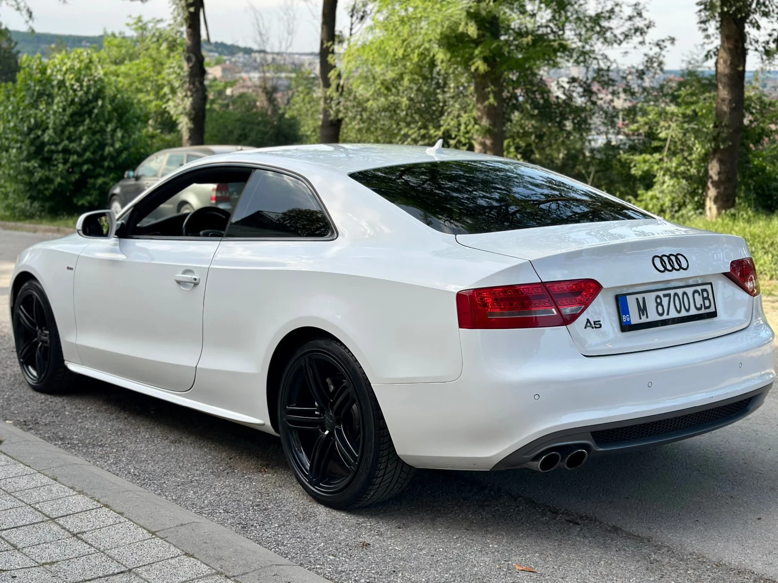 Audi A5 2.0TFSI, снимка 5 - Автомобили и джипове - 54744259