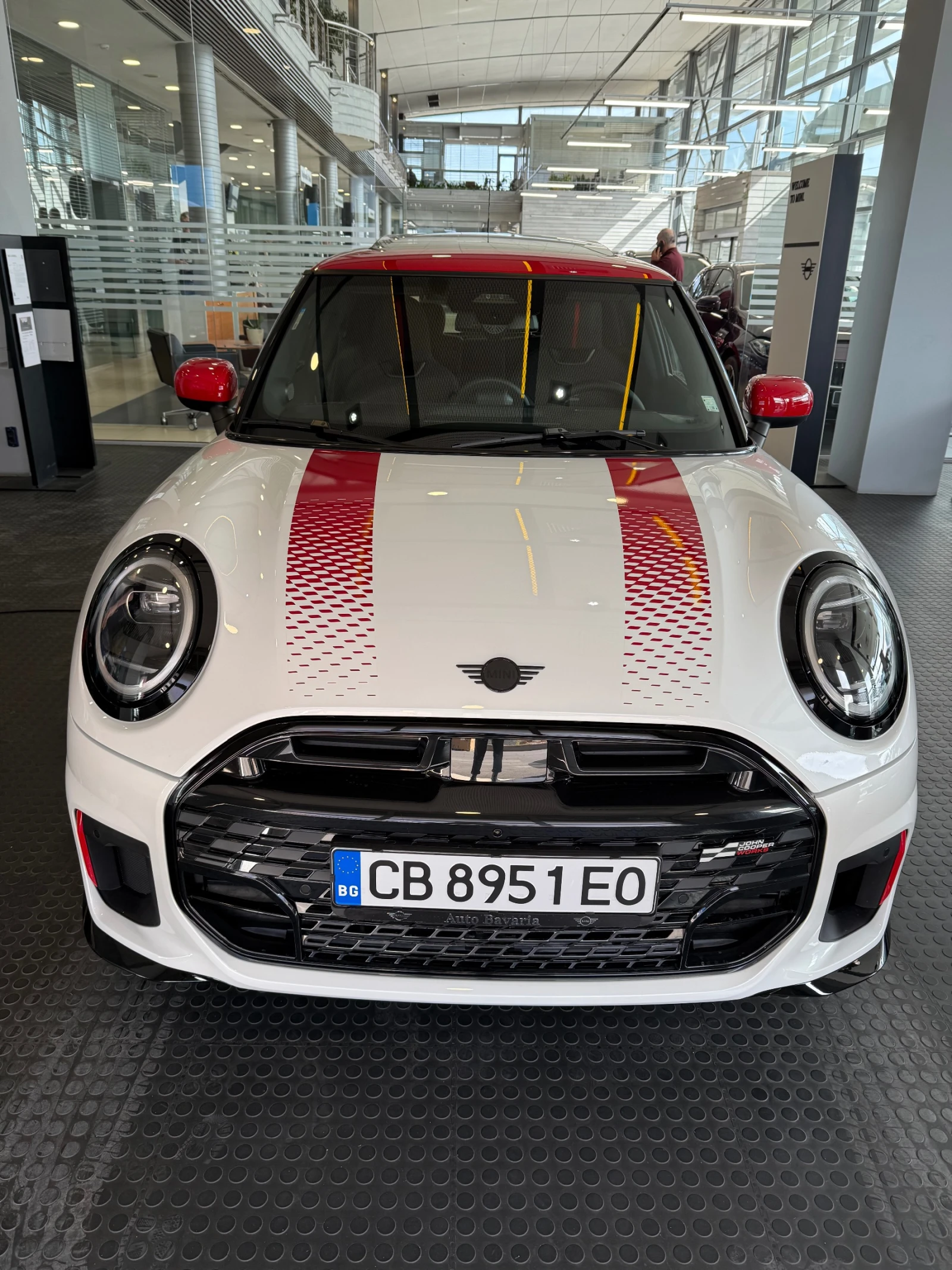 Mini John Cooper Works Mini JCW 231к.с, първи собственик, снимка 2 - Автомобили и джипове - 54746067