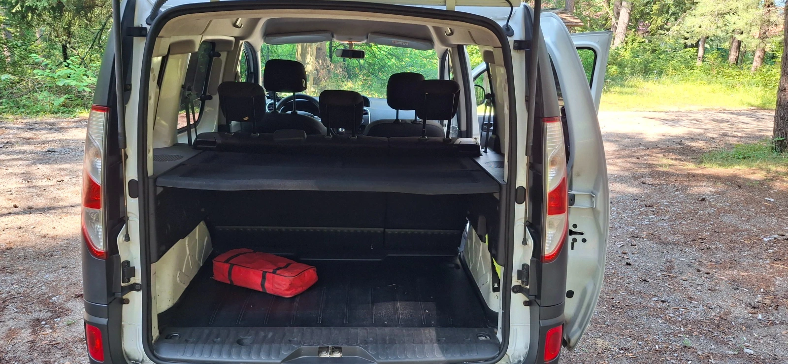 Renault Kangoo, снимка 13 - Автомобили и джипове - 55338590
