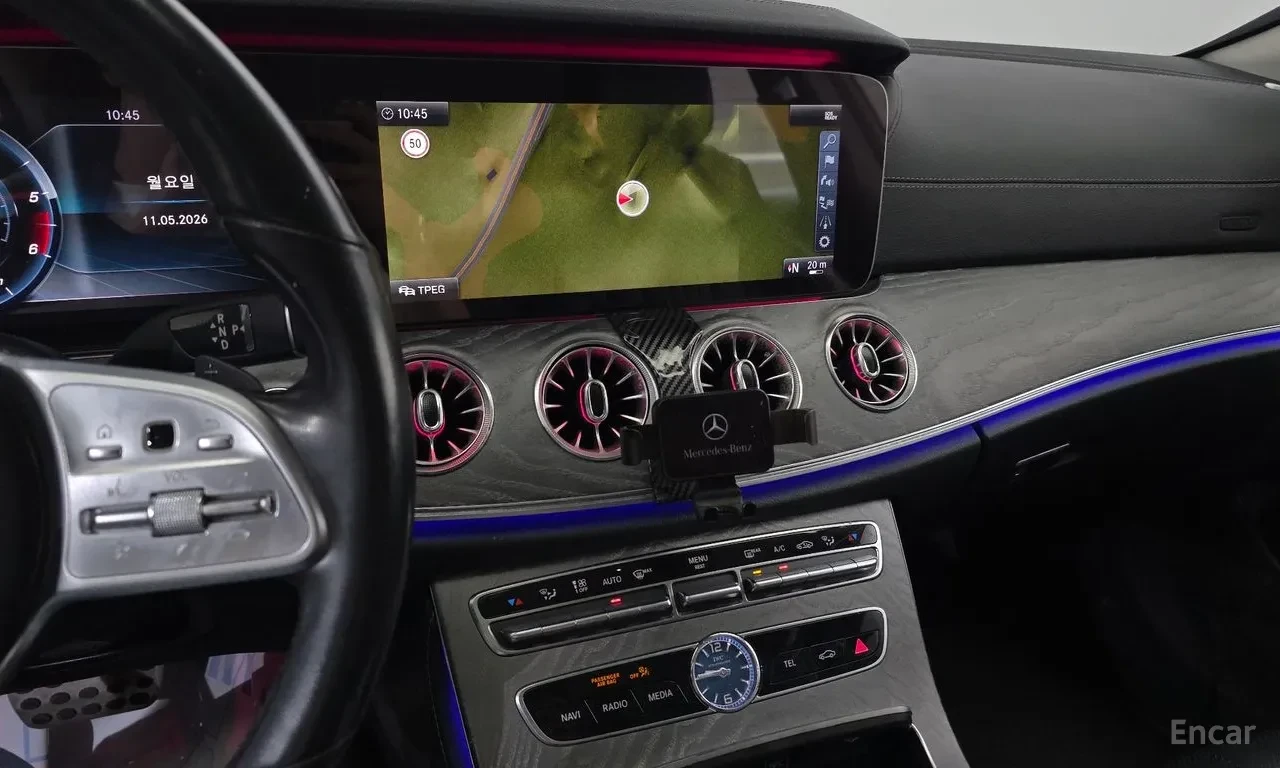 Mercedes-Benz CLS 400 * BURMERSTER* ОБДУХ* ПОДГРЕВ* HUD* 360VIEW, снимка 13 - Автомобили и джипове - 55752517