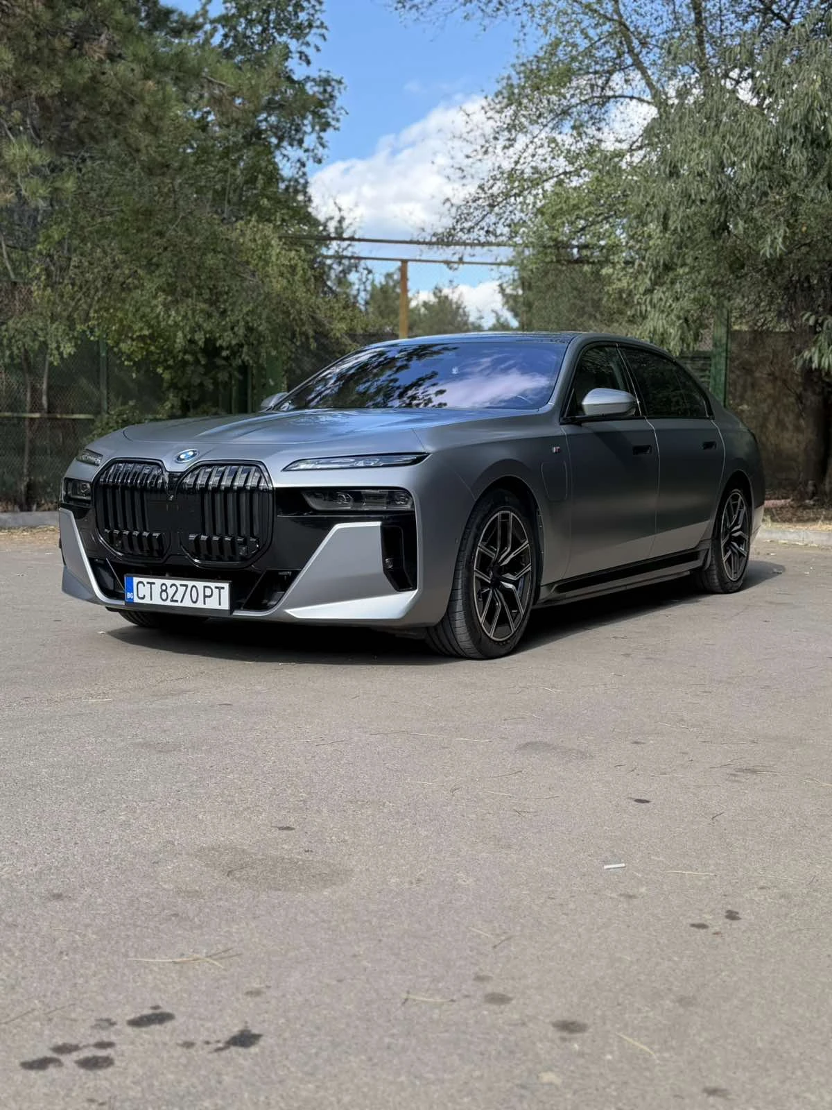 BMW 750 e M-Pro Plug-in Hybrid xDrive, снимка 3 - Автомобили и джипове - 56004284