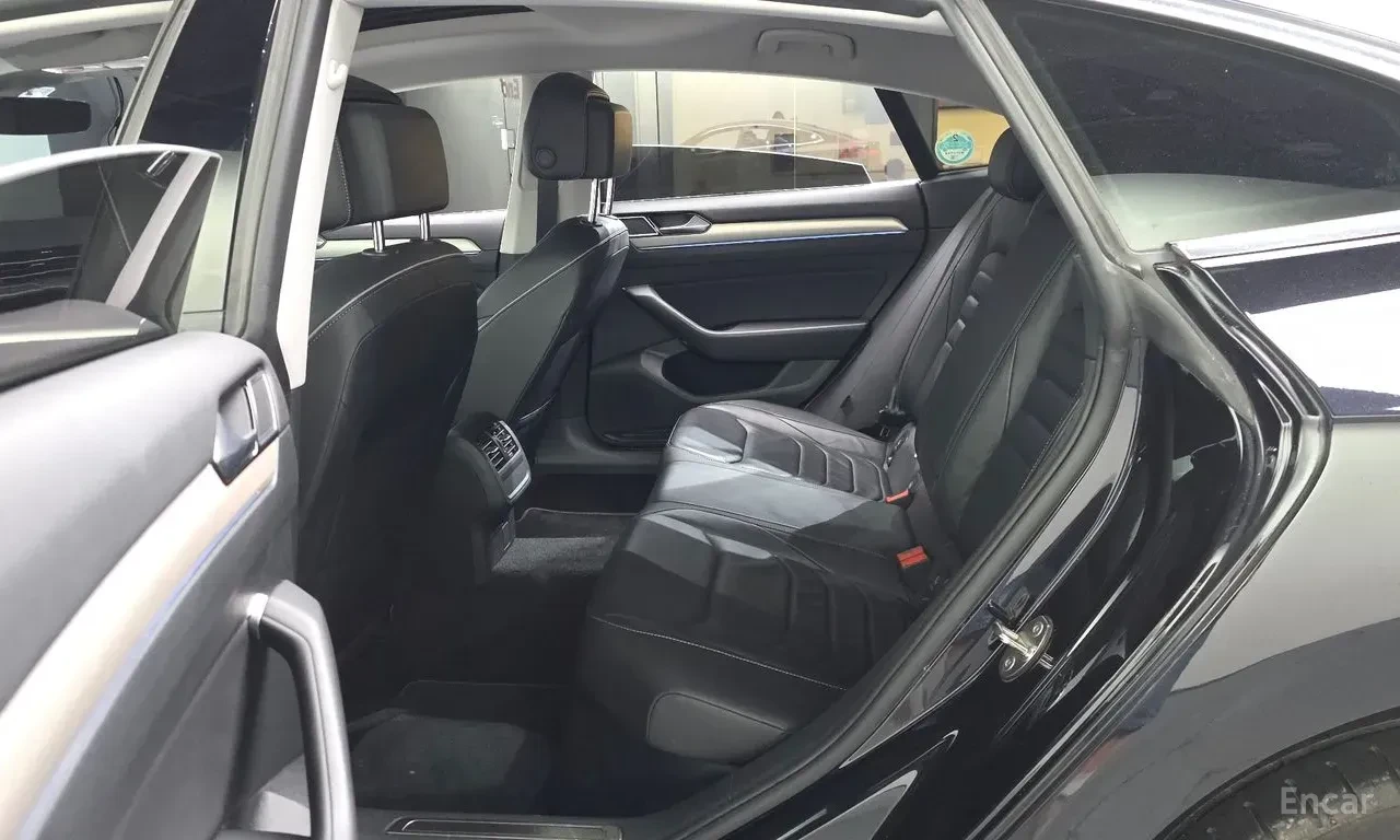 VW Arteon PREMIUM* ДИСТРОНИК* ОБДУВАНЕ* LANE* ASSIST* , снимка 15 - Автомобили и джипове - 56248904