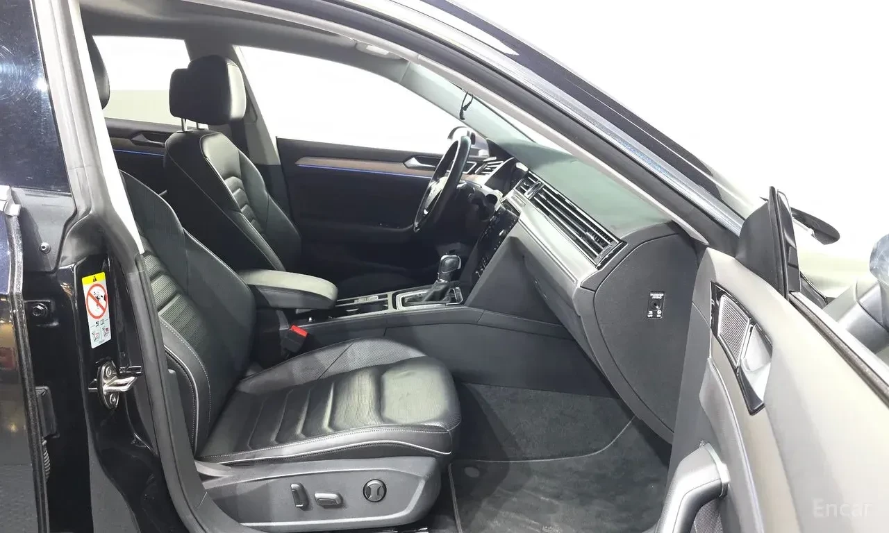 VW Arteon PREMIUM* ДИСТРОНИК* ОБДУВАНЕ* LANE* ASSIST* , снимка 13 - Автомобили и джипове - 56248904