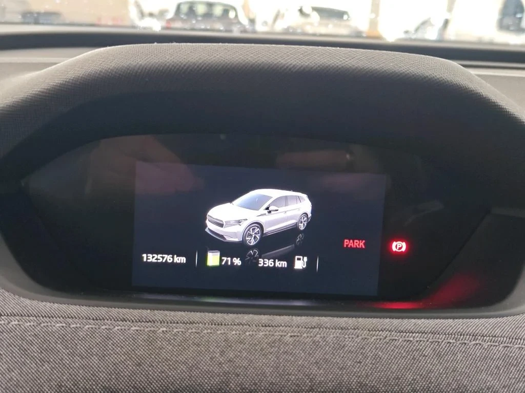 Skoda Enyaq iV 80 Leather Keyless LED Navi 94% SoH, снимка 11 - Автомобили и джипове - 56323041