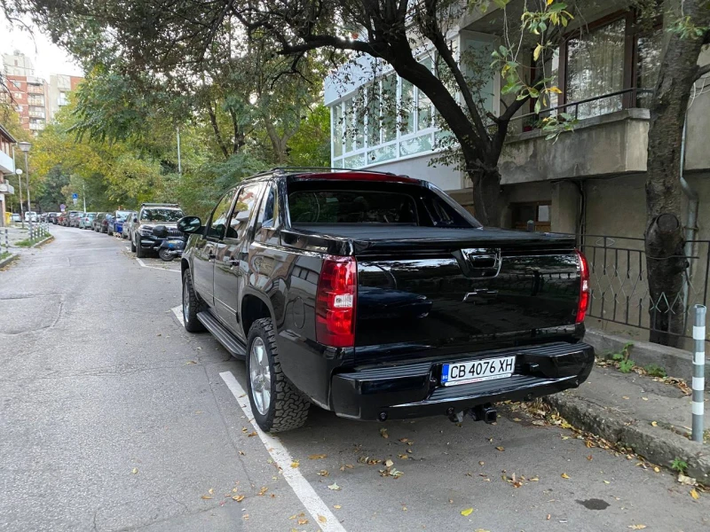 Chevrolet Avalanche  LTZ Black Diamond, снимка 4 - Автомобили и джипове - 52517645