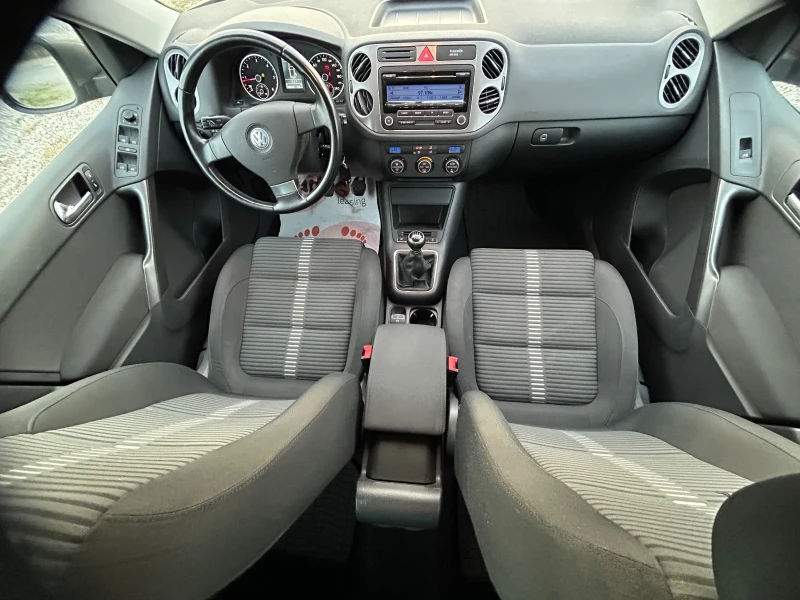 VW Tiguan 2.0TDi/4x4/140K.C./6 СКОРОСТИ, снимка 11 - Автомобили и джипове - 52286048