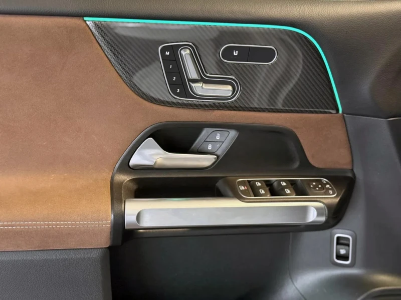 Mercedes-Benz GLB 200d 4Matic AMG Line, снимка 6 - Автомобили и джипове - 52615560