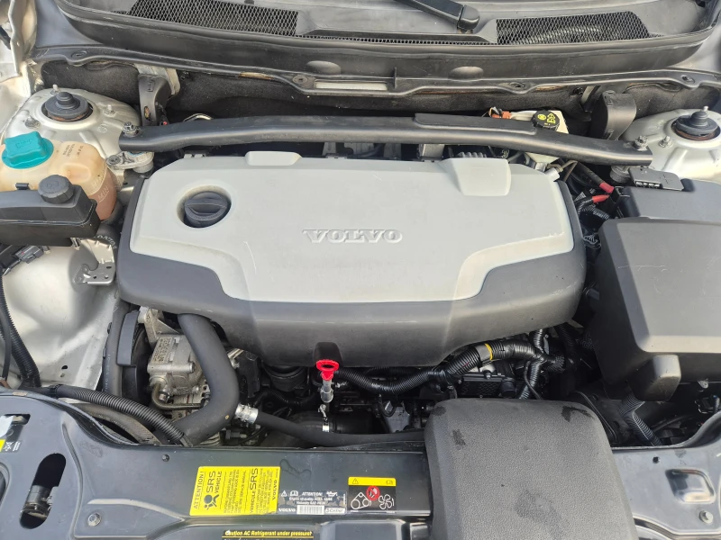 Volvo Xc90 2.4D5, снимка 16 - Автомобили и джипове - 52830701