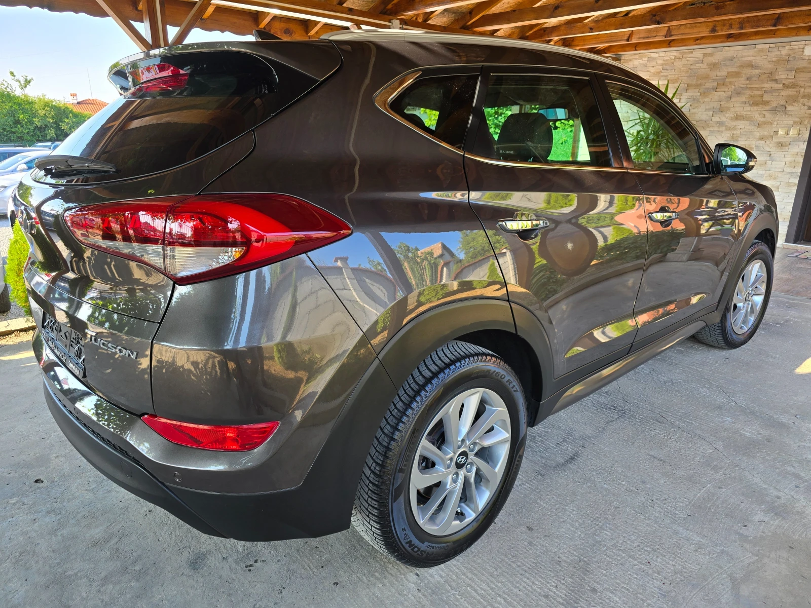 Hyundai Tucson 1.7GRDI-ЕВРО 6В-АВТОМАТИК-НАВИГАЦИЯ-KEYLESS-GO - изображение 6